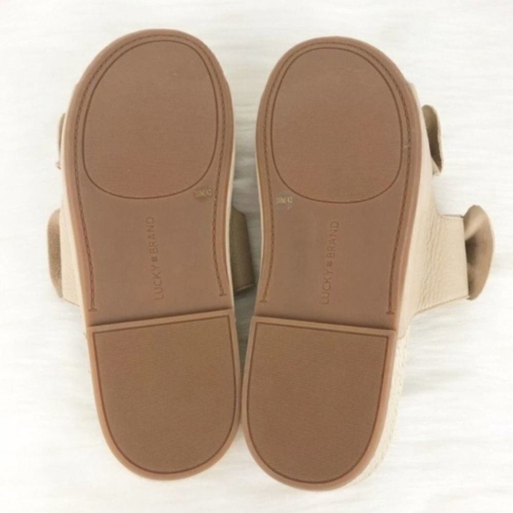 LUCKY
BRAND Izbremma Leather Espadrille Wedge - Picture 8 of 8